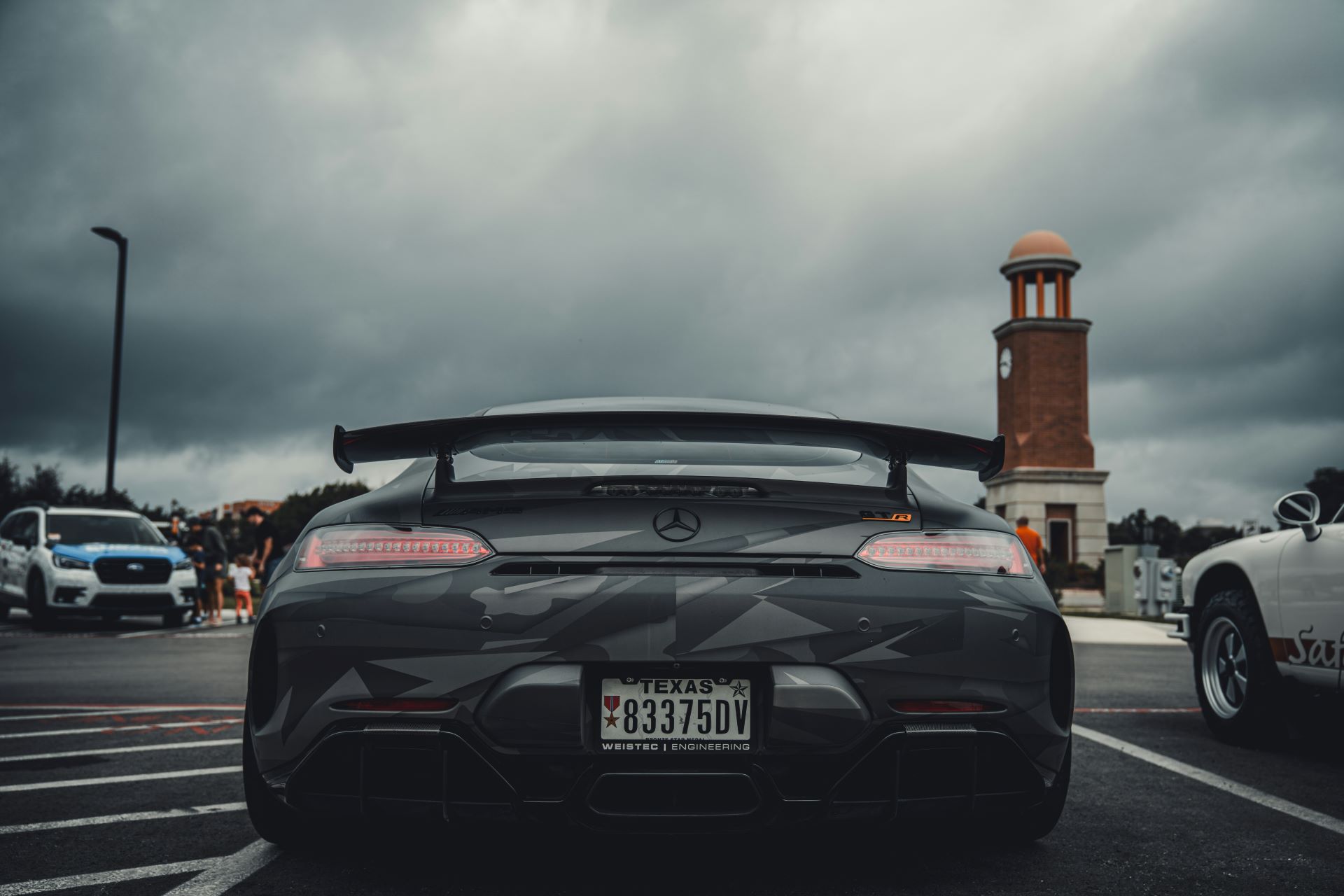 the-science-of-speed-how-performance-metrics-drive-automotive-advertising.jpg
