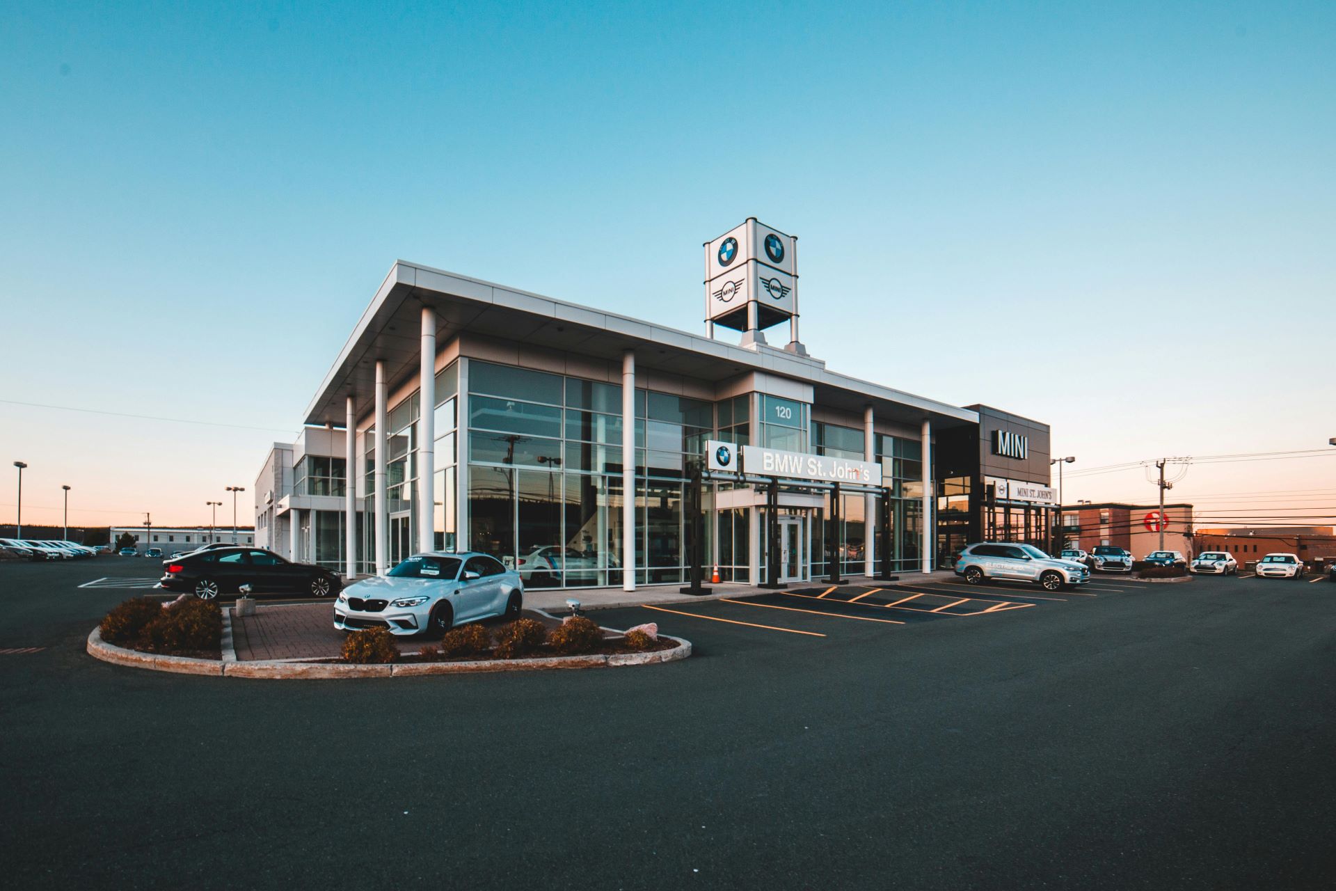 turning-website-visits-into-showroom-walk-in-traffic-2