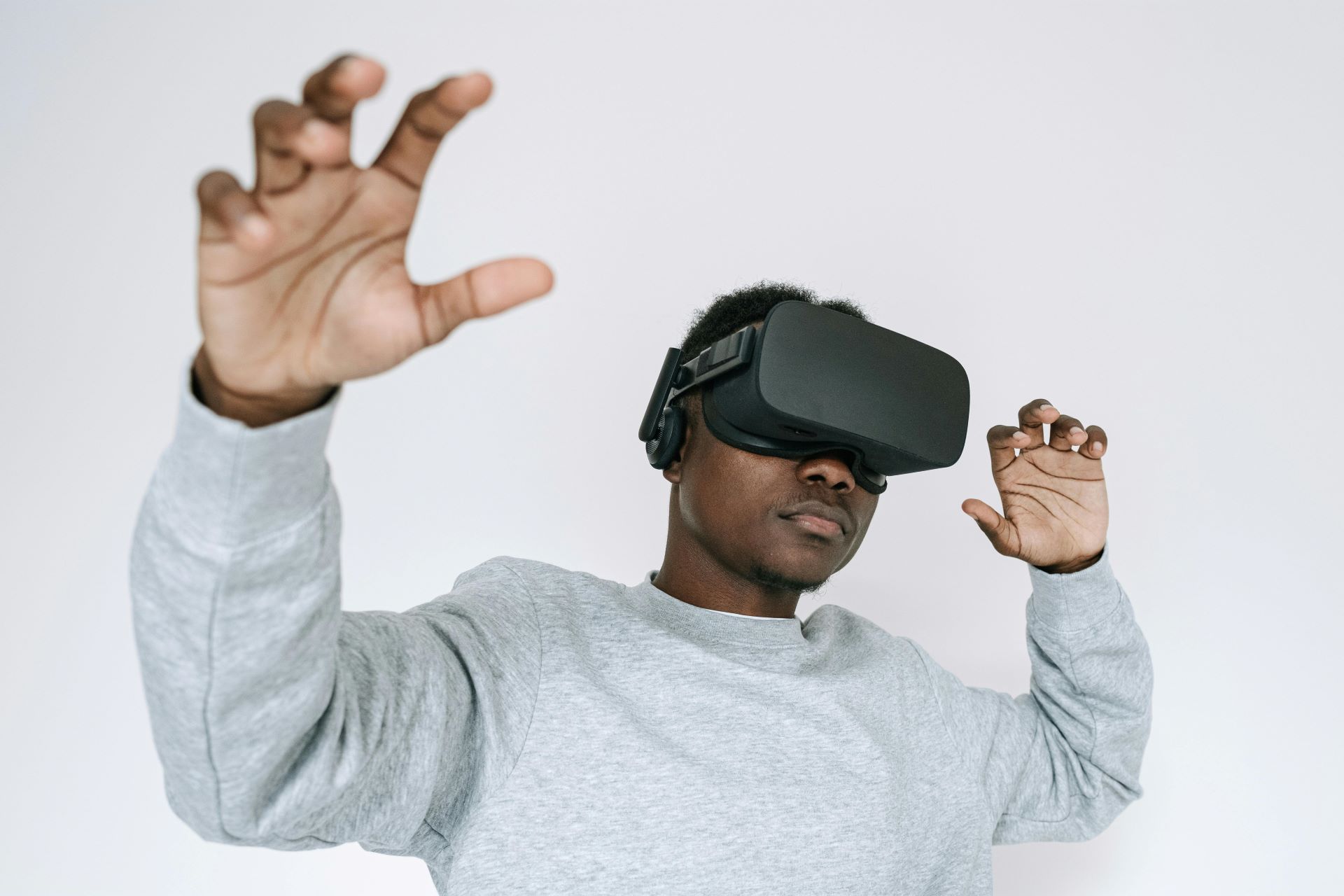 using-augmented-reality-to-transform-auto-marketing-2