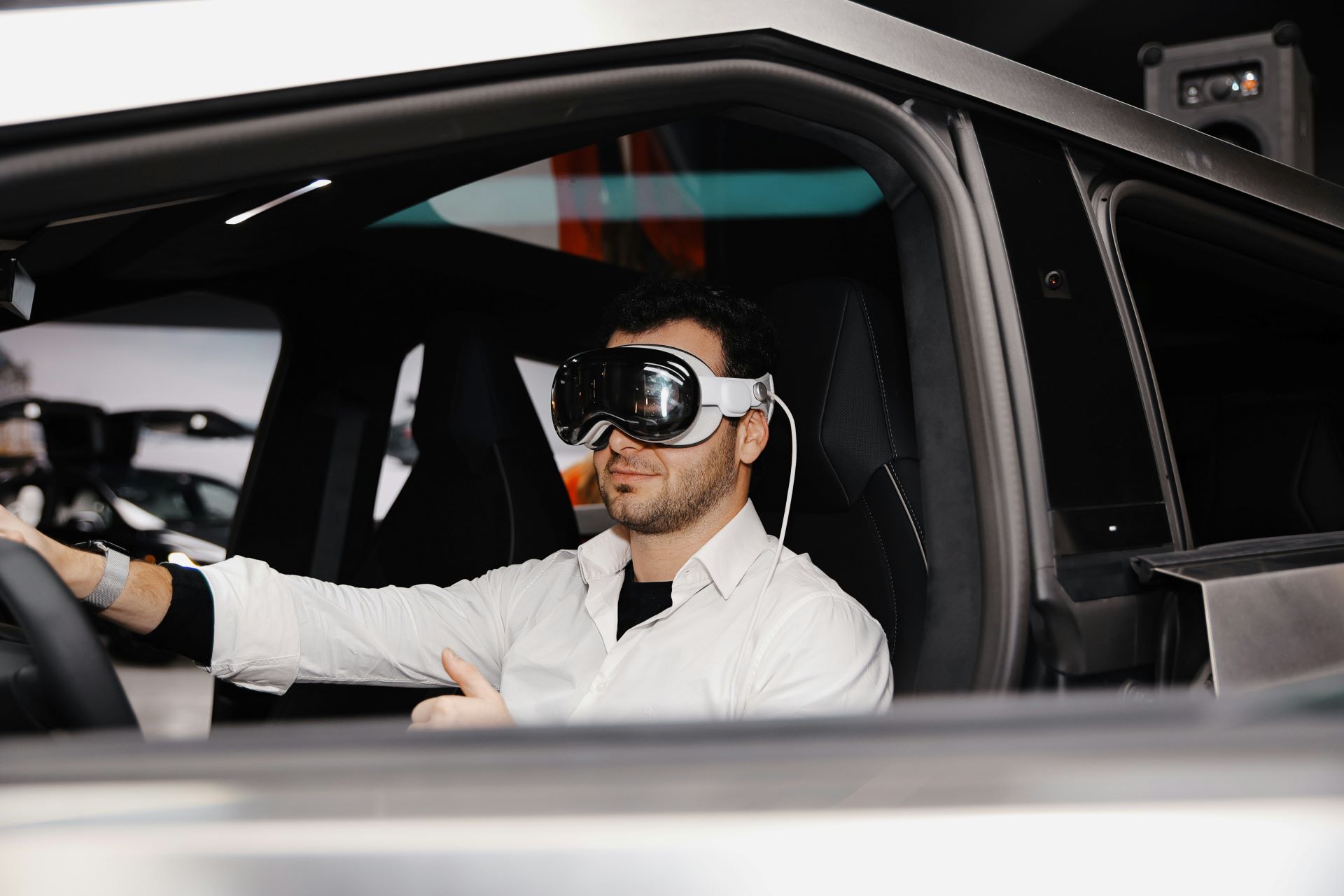 using-augmented-reality-to-transform-auto-marketing