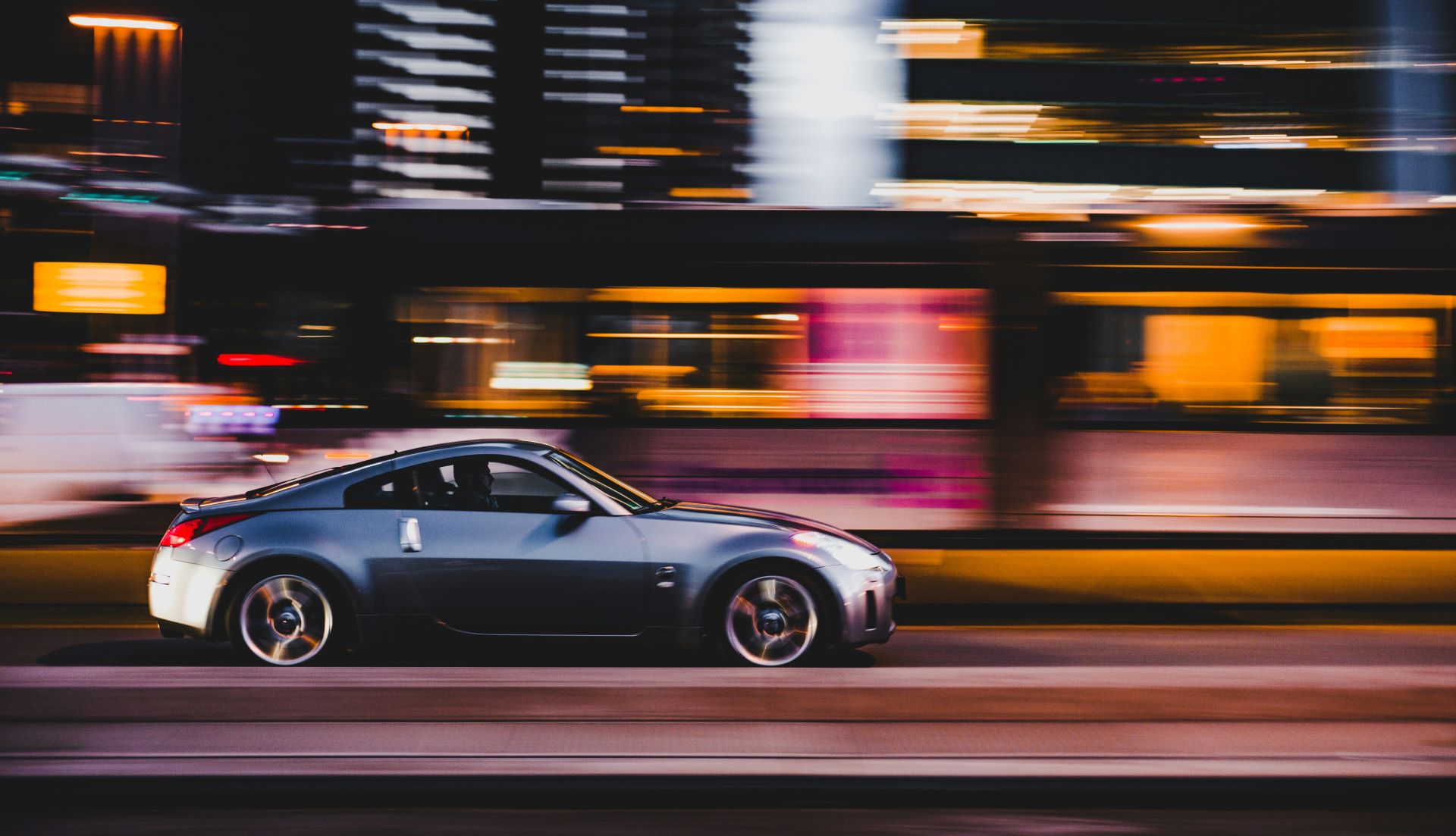 virtual-showrooms-real-impact-selling-cars-through-simulations.jpg