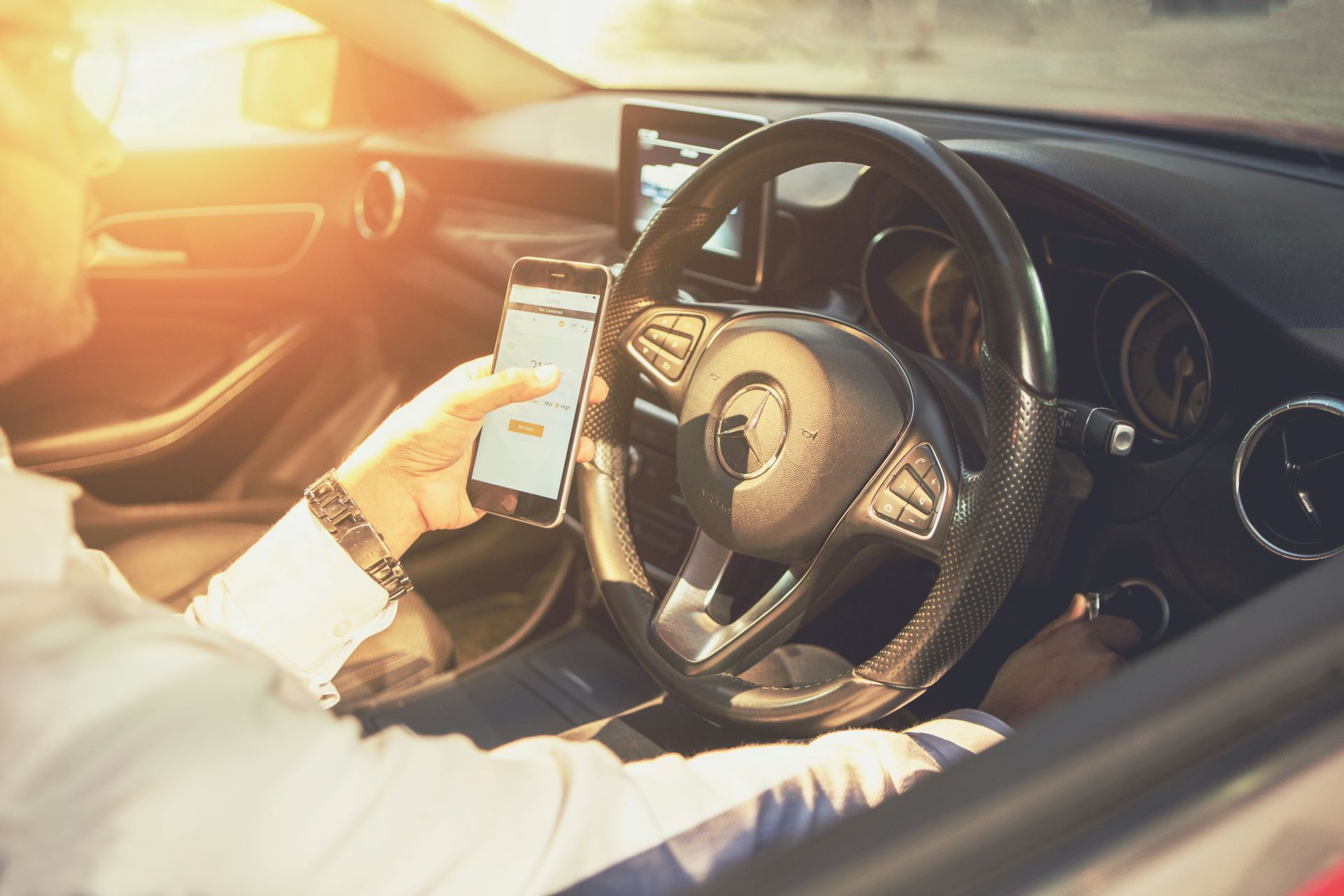 why mobile-first strategies are driving car sales success