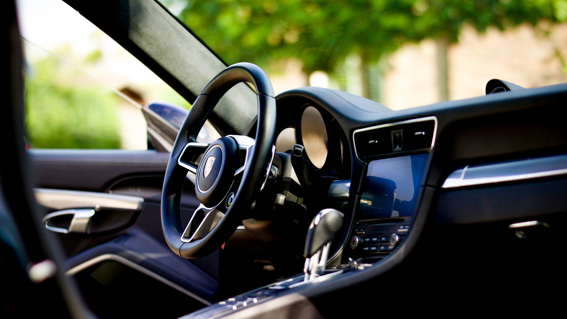 writing-copy-that-shifts-gears-how-to-make-words-sell-cars.jpg